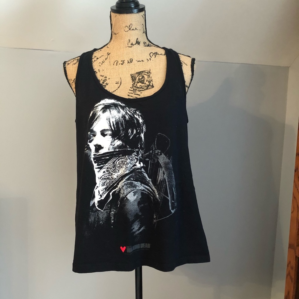 EUC!!  Walking dead tee